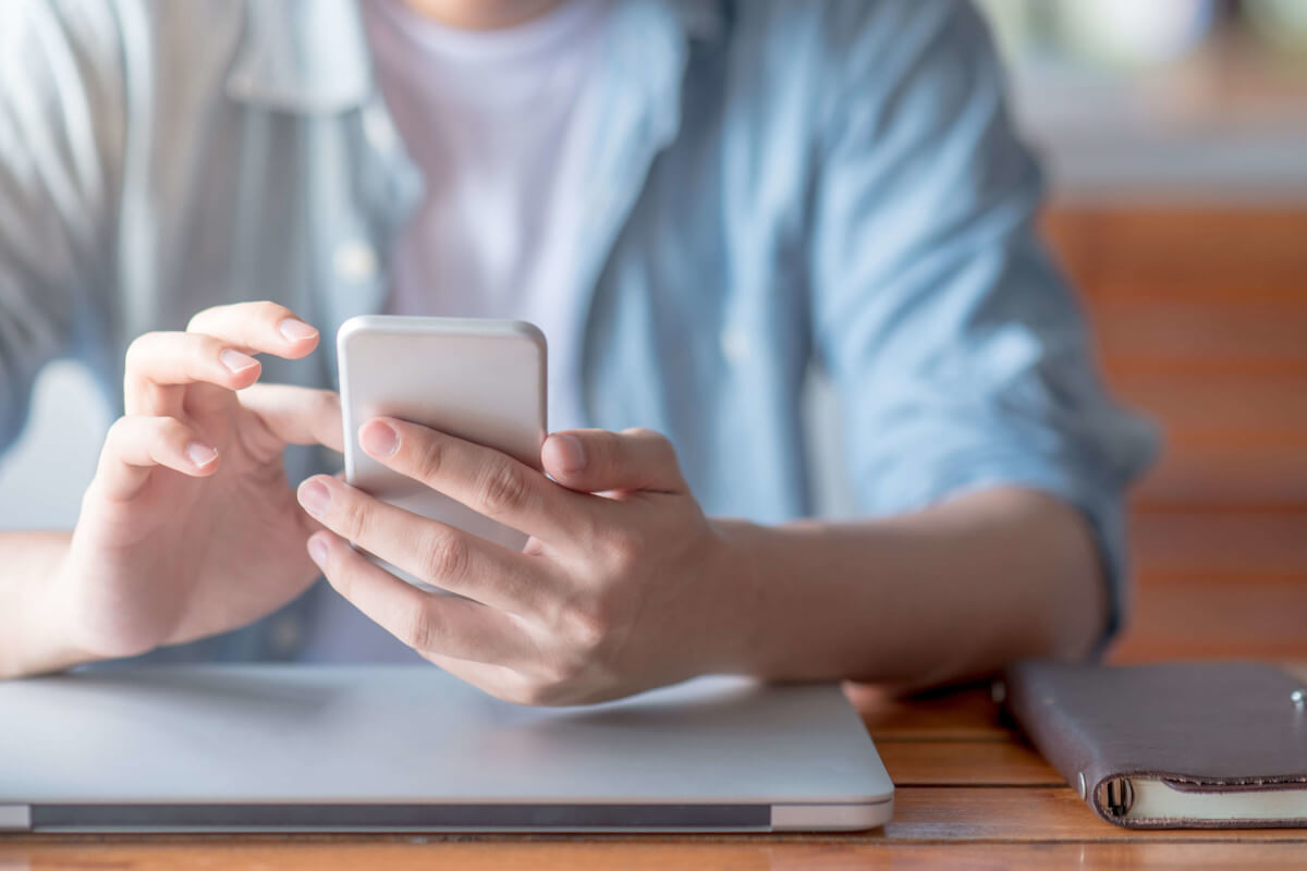 買取情報をスマホで調べる人